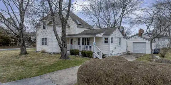 45 Ridgewood Avenue