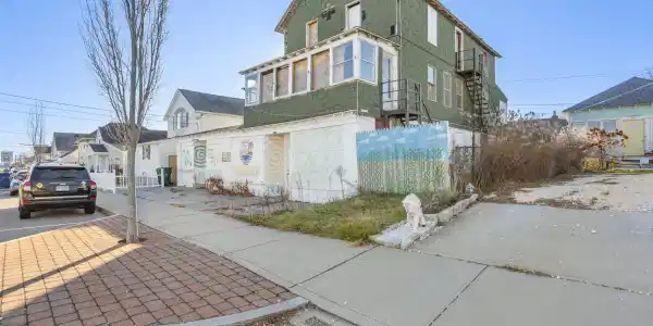 47 Hartford Avenue