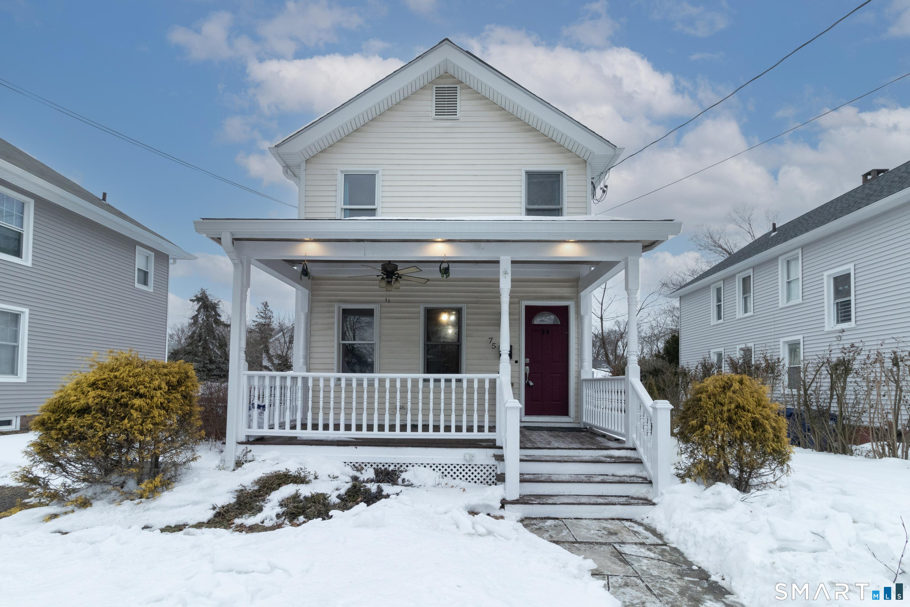 Image 2Front of House