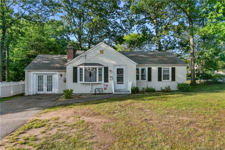 11 Yale Avenue