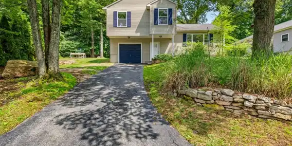 46 Spring Glen Road