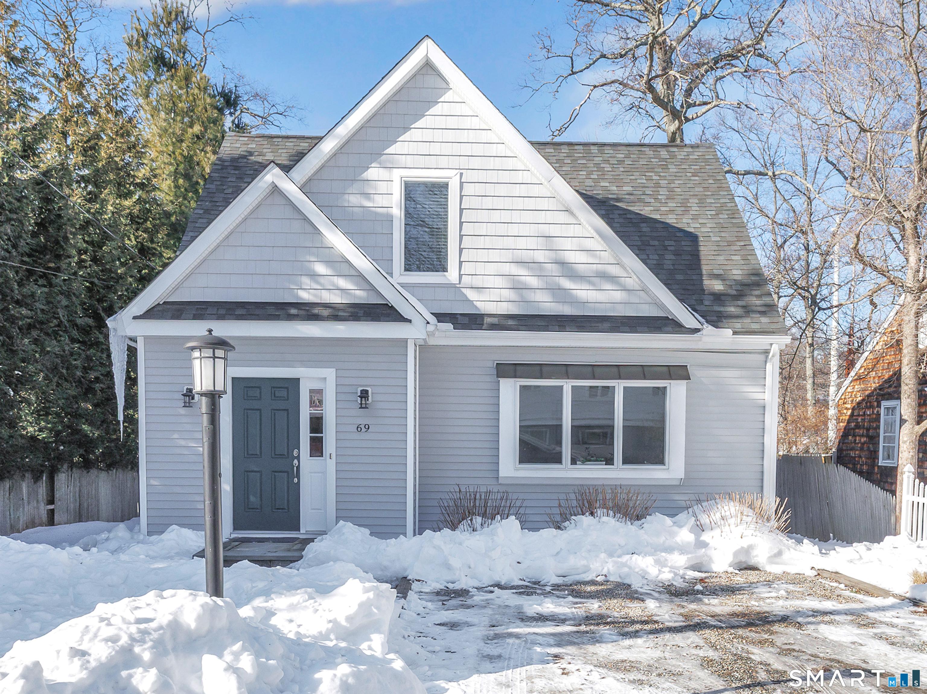 Image 2: Ideal location near Compo Beach in Westport