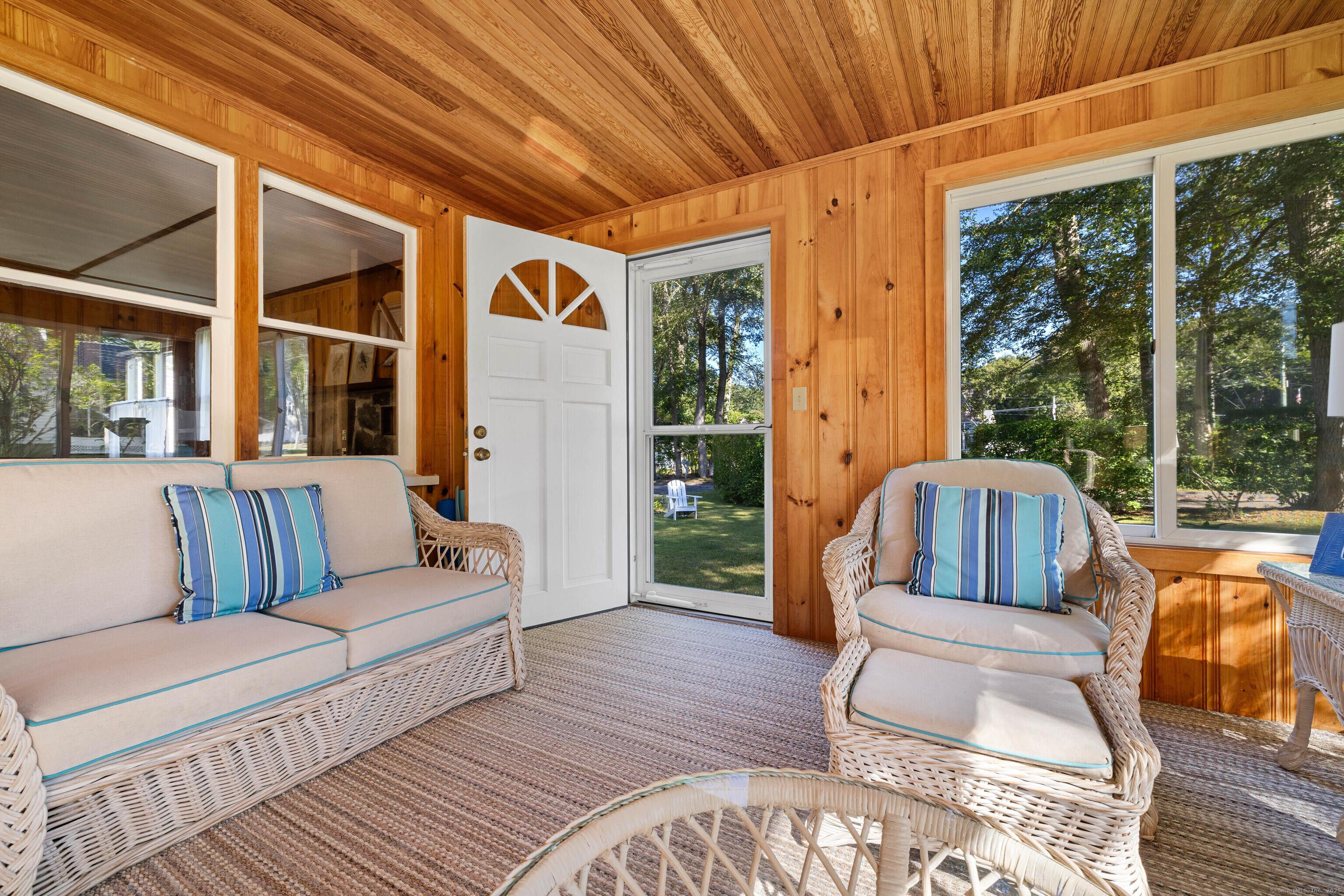 Image 2: Entry to the Sunroom