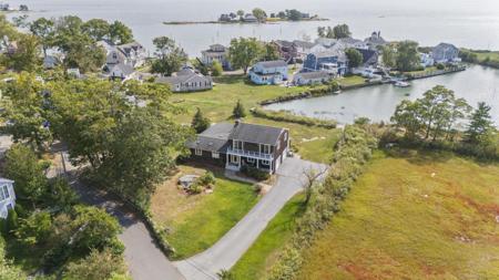 94 Summer Island Road
