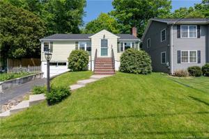 12 Deepwood Lane