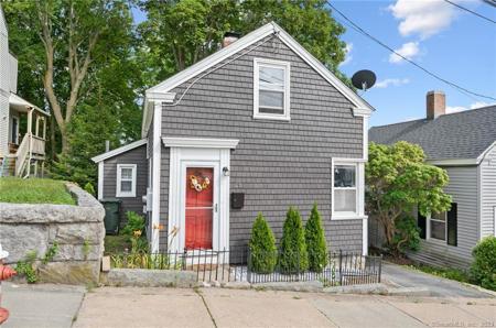 25 Brainard Street