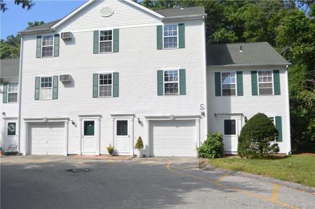 11 Norden Place