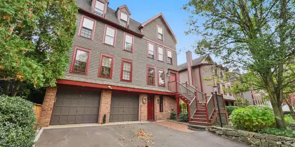 49 Indian Harbor Drive