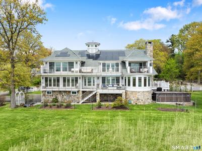 70 Kenilworth Drive East