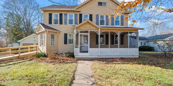 49 Seaside Avenue