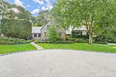 13 Searles Road
