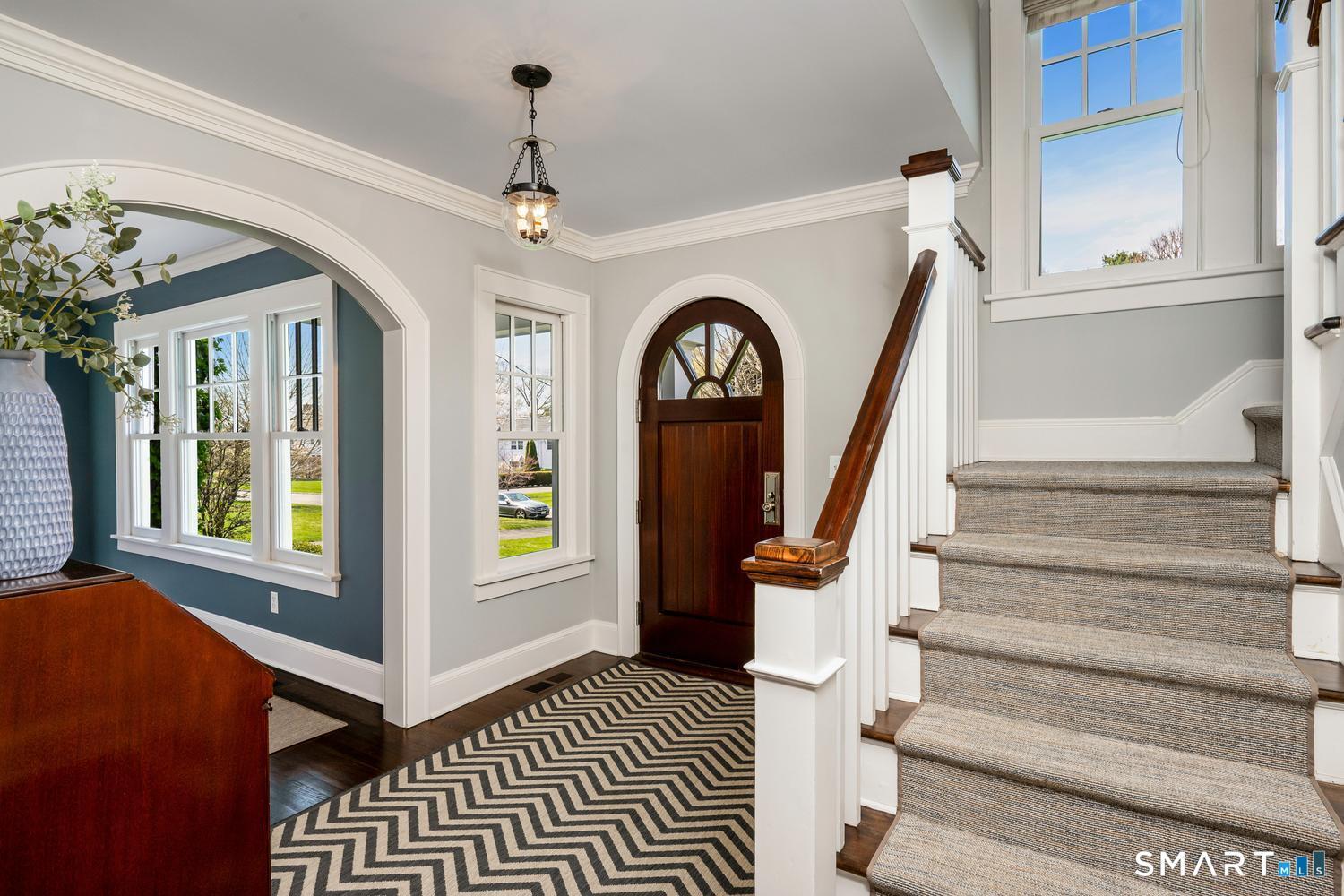 Image 2: Foyer