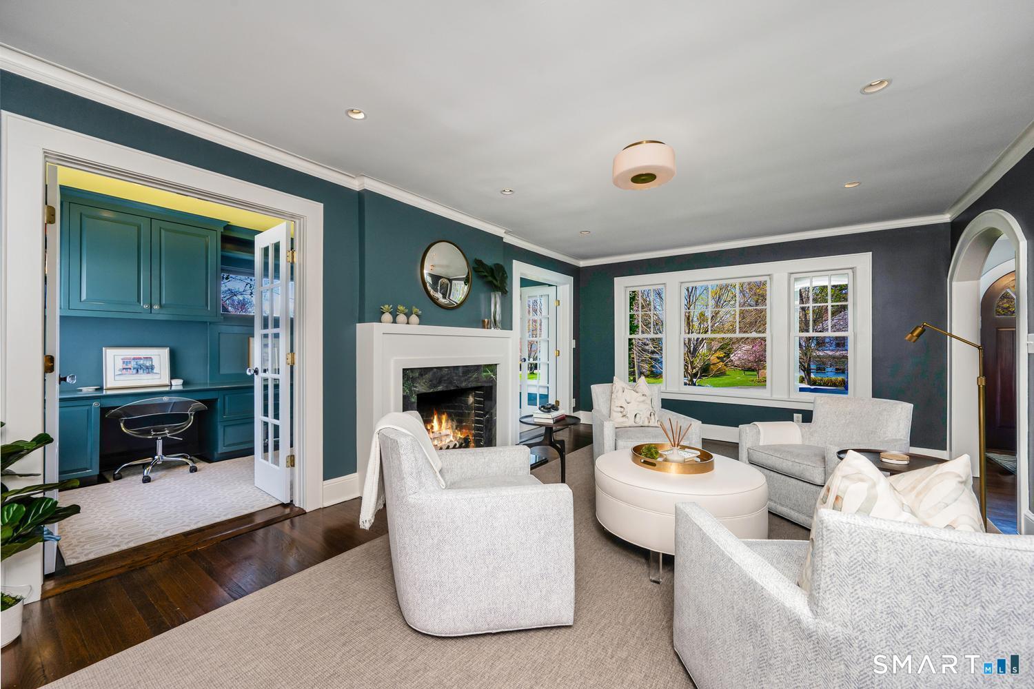 Image 4: Living Room and Office