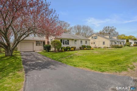 4 Champlin Hill Court
