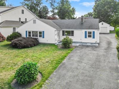 43 Kenilworth West Drive