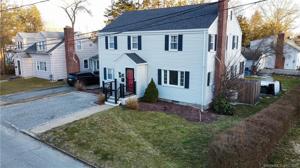 3 Boulevard Court