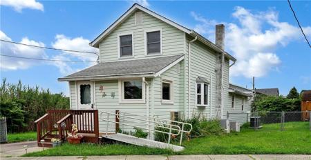 43 Center Avenue