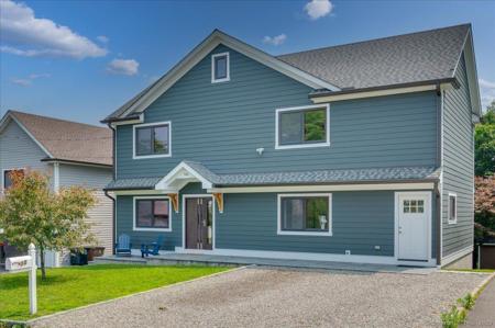 10 Andover Road