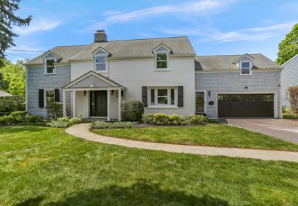 32 Pine Hill Avenue