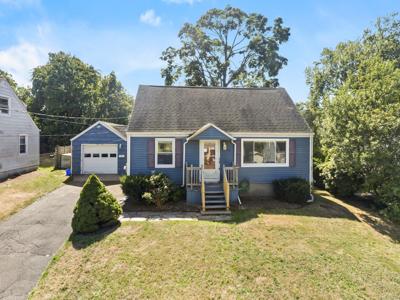 76 Hickory Street