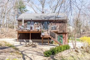 6 Pondside Drive