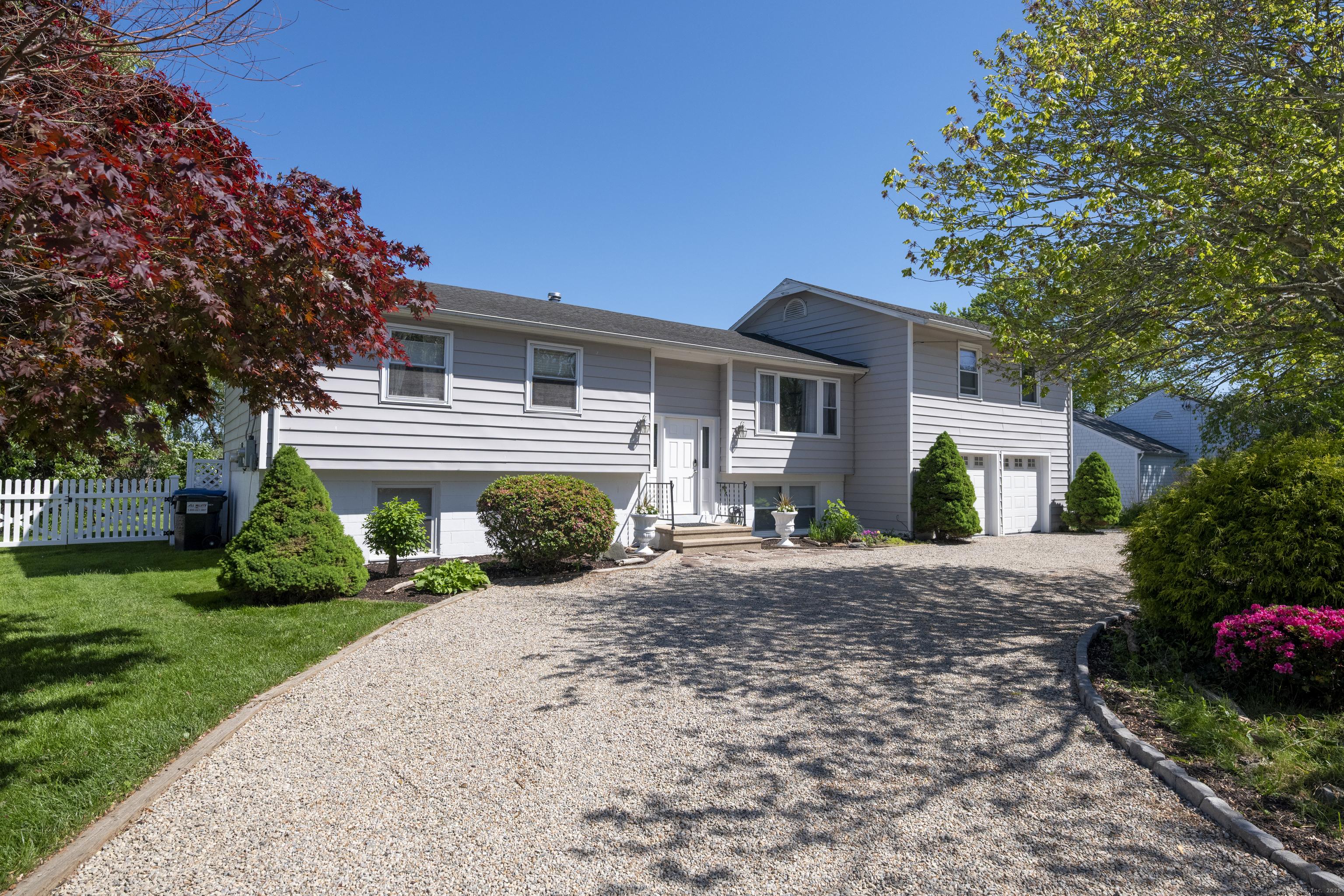 Image 2: Welcome to 1 Clark Avenue!