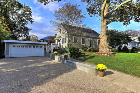 35 Adams Avenue