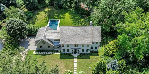 13 Sunswyck Road