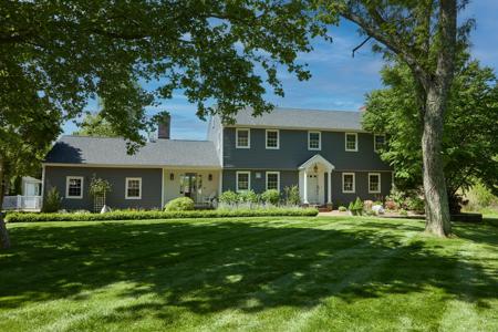 15 Windward Lane