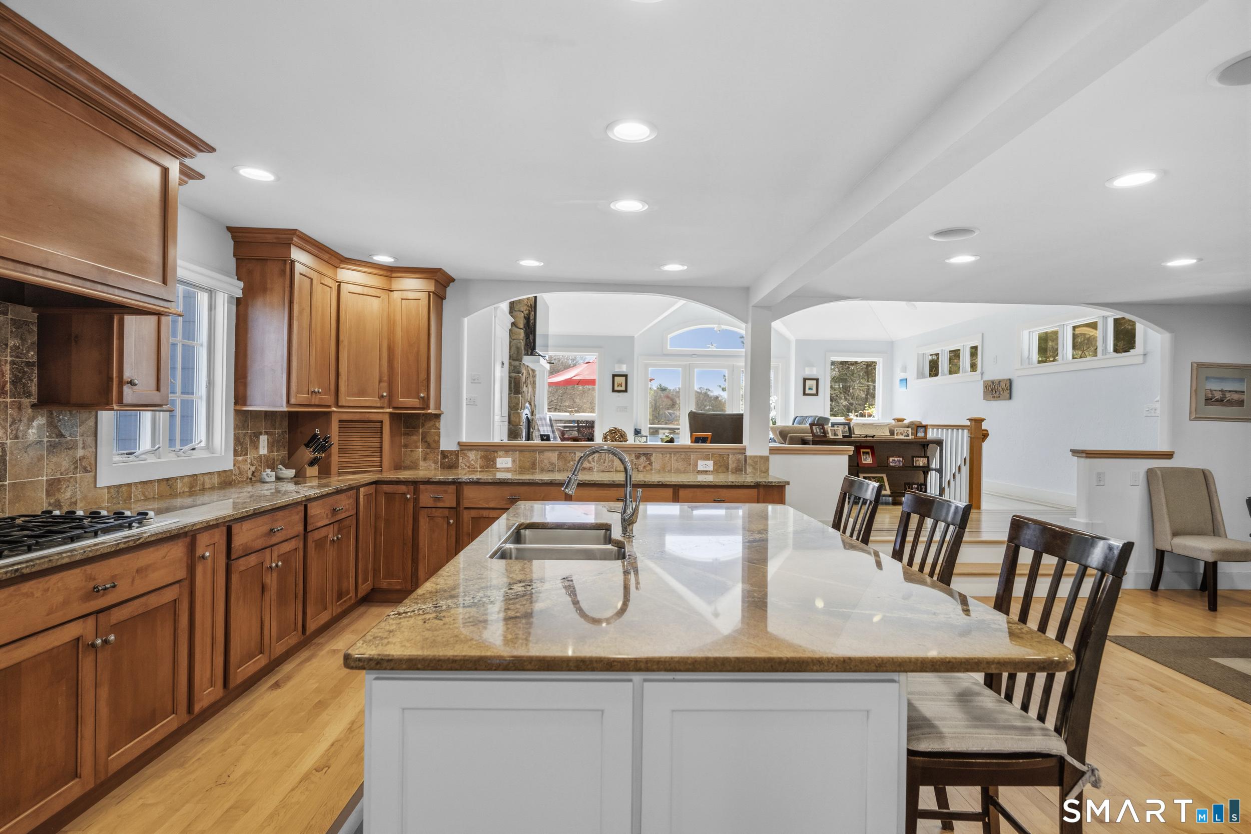 Image 4Kitchen