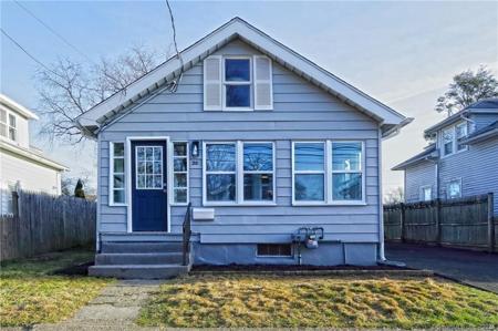 20 Overton Avenue