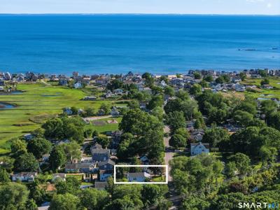52 Chalker Beach Road