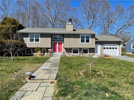 34 Chestnut Hill Square
