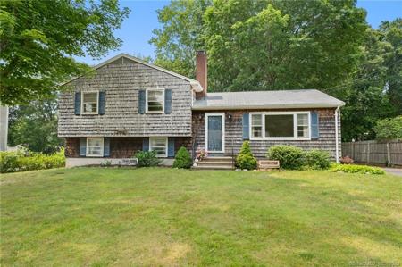 13 Robbins Avenue