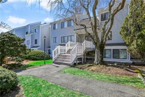 54 Rowayton Woods Drive