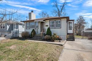 73 Roosevelt Avenue