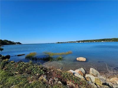 25 Waterside Drive