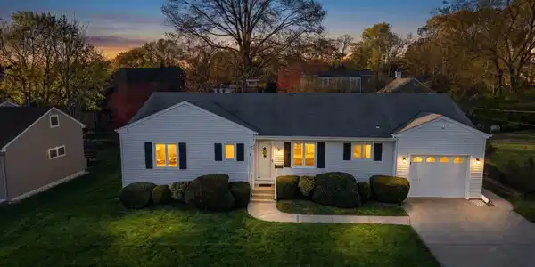 42 Aitchison Drive