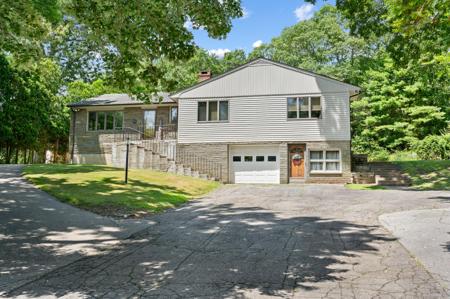 350 Great Neck Road