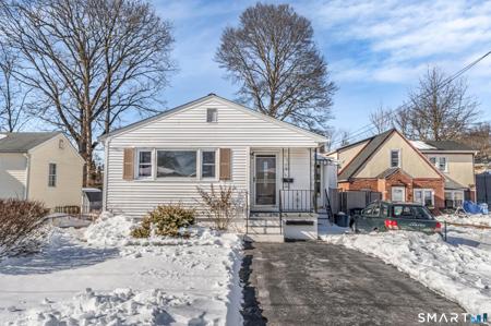 86 Roosevelt Avenue