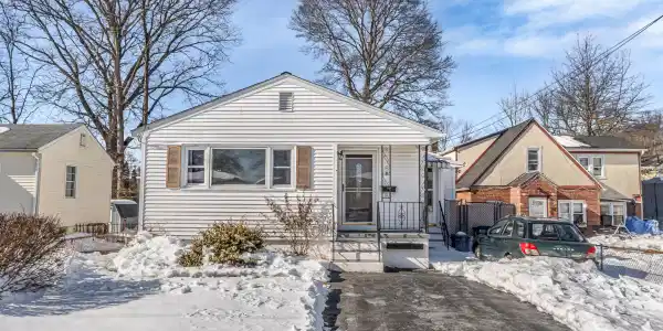 86 Roosevelt Avenue