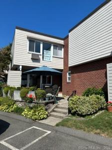 88 West Walk Road