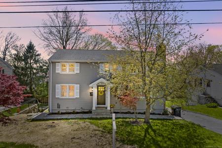 11 Island Heights Circle