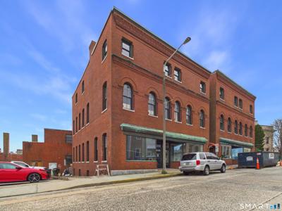 12 Masonic Street