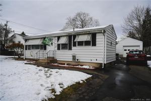 283 Colonial Boulevard