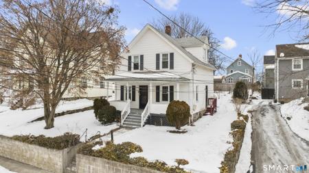 32 Lincoln Avenue