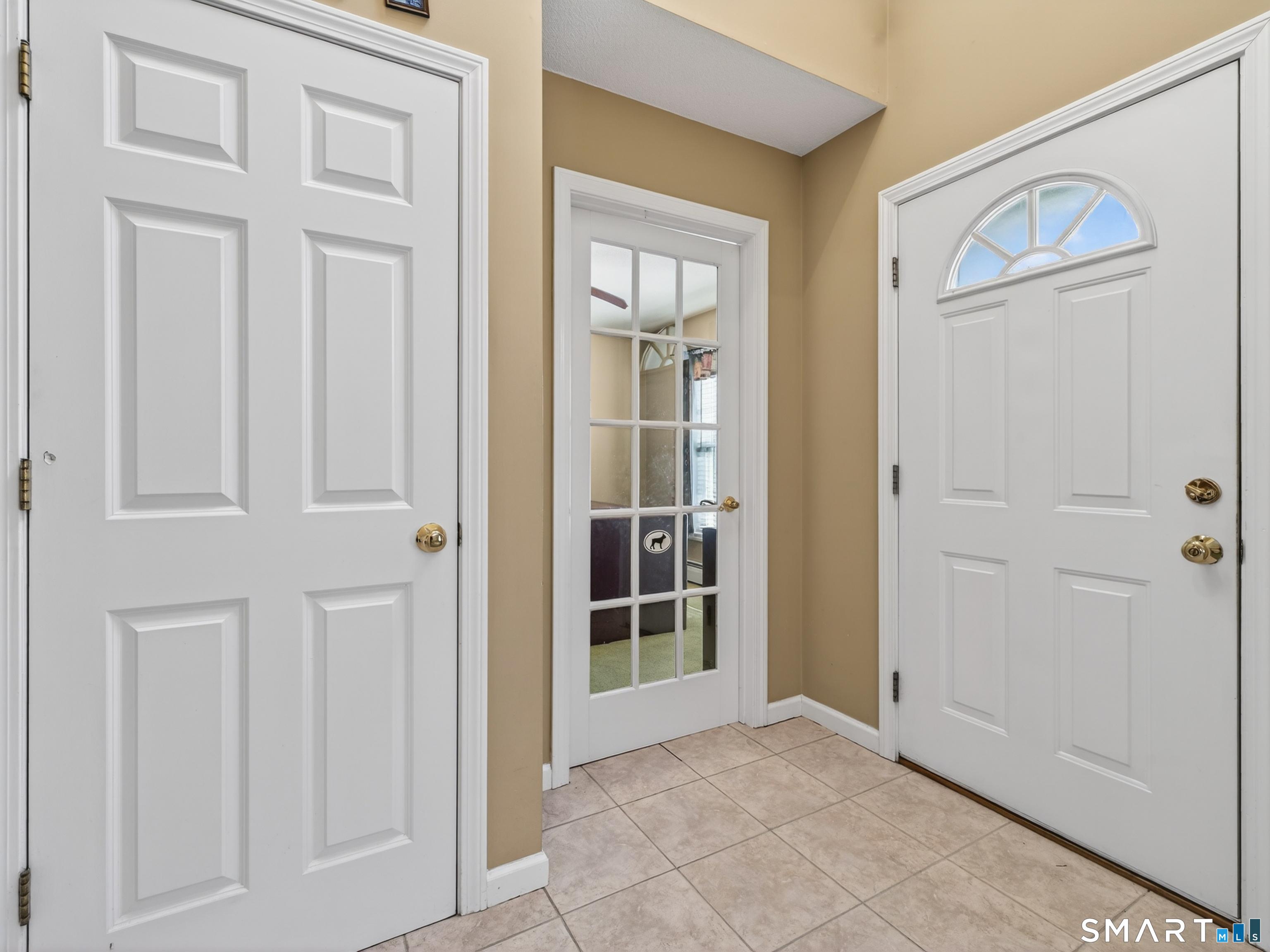 Image 3: Office in the front of the house