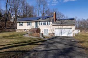 7 River Oaks Lane