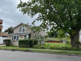 26 Surf Avenue