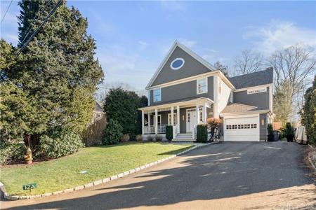 12 1/2 Ridgewood Road